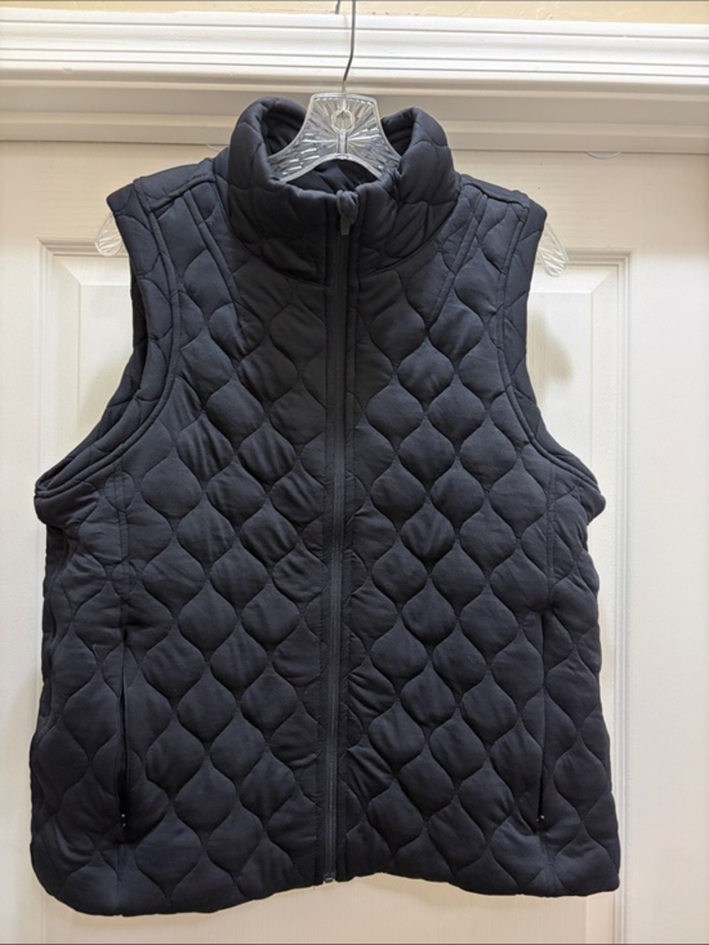 Quilted Sleeveless Puffer Vest - Black